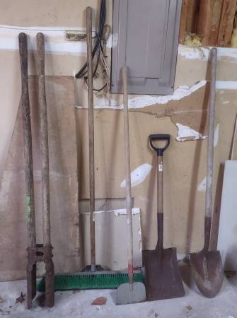 Shovels,Rakes, ice chopper,push broom  Post hole Digger YOUR CHOICE 1