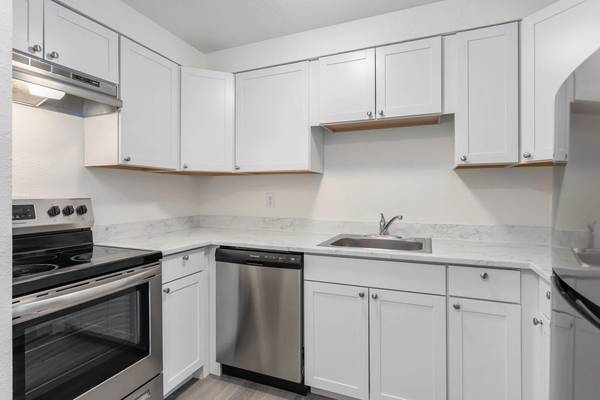 $1,450 / 1br - 600ft2 - Quality living, budget-friendly price! Come see us today! (Bellingham - Sehome Village shopping center)63935322391939123