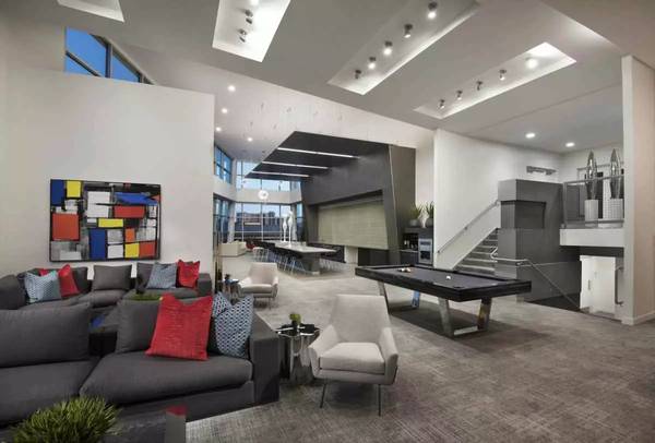 $1,833 / 2br - 999ft2 - Luxurious 2 bed / 2 bath available with convenient washer & dryer (Phoenix)64024997245571123