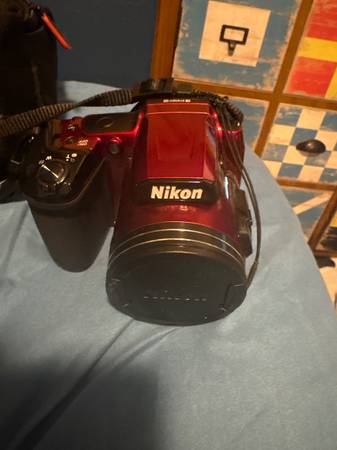 Nikon L840 with case 1