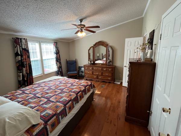$199,500 / 3br - 1500ft2 - 3 bed 2 bath home (Bristol)64193137779459123