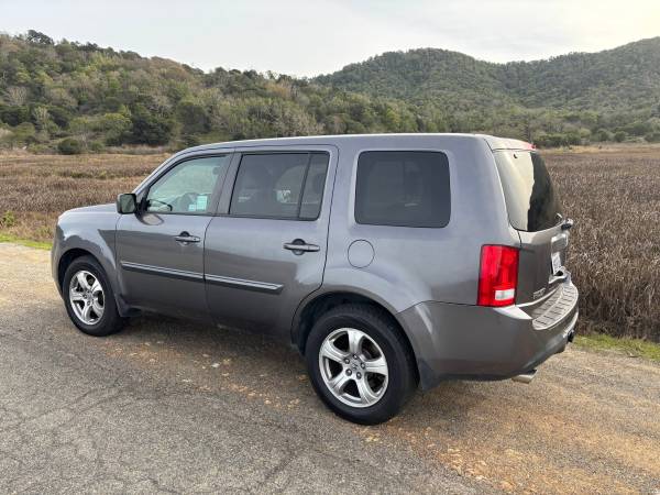 HONDA PILOT EX-L SUPER CLEAN LIKE NEW  2014 - $10,300 (san rafael)63624262915971122