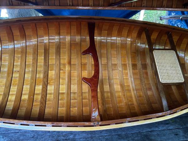 Canoas: Madera y lona - $2.000 (Stoughton)63438961908993121