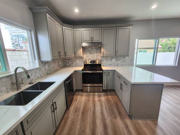 $4,200 / 3br - NEWLY BUILT ADU, SPACIOUS 3 BEDS 2 BATHS, GREAT LOCATION, ALL UTILITIE (VAN NUYS)63953220781187124