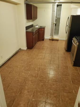 $1,700 / 1br - 300ft2 - $1700 /1BR Renovated legal GROUND Floor apt - WILLIAMSBRIDGE (Bronx)63945362550402120