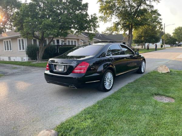 2010 MERCEDES BENZ S-CLASS - $7,500 (Joliet)63618696424833122