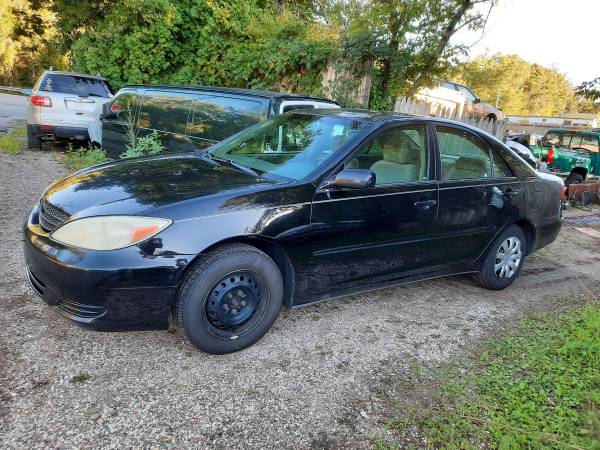 Parted Out 2004 Toyota Camry (02-06) 1
