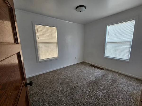 $1,000 / 2br - Beautiful 2 Bedroom 1 Baath Apartment ~ Walk to Local parks (Richland)63989937425410122