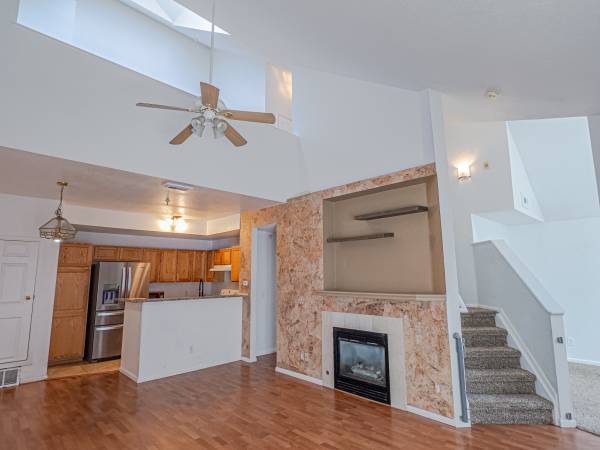 Spacious 2-Story 2BR/2BA + Loft & Office | 1490 Sq Ft | $2100 1