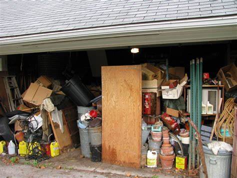 HONEST CASH BUYER - ESTATES OLD STUFF & JUNK CLEANOUTS 1