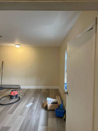 $350 Great Office/commercial space (Gouverneur)63697648148867122