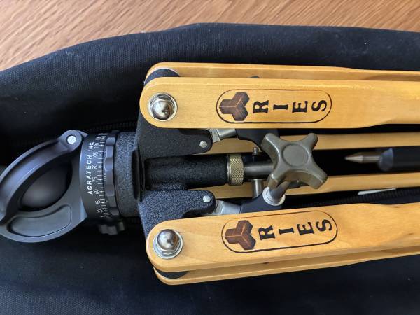 RIES Professional Large/Medium Format Photography Wood Tripod 1