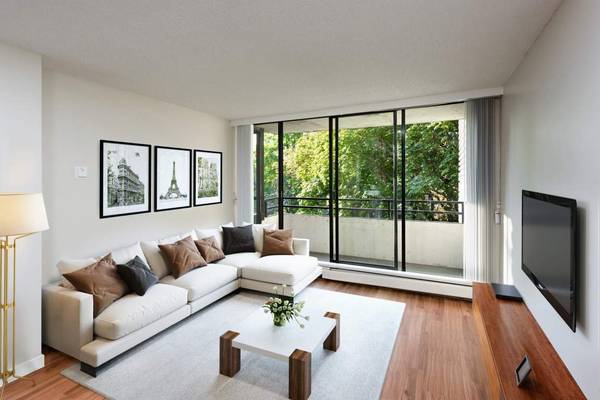 A 618 ft² one-bedroom in Kitsilano, asking $2,650 a month. It leaves 5 obvious questions unanswered, starting with: what floor is it on?