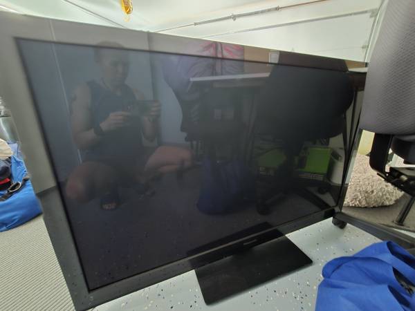 Panasonic tv 55" 1