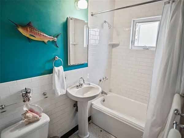 $2,000 / 3br - ❂💕Encantadora casa de 3 DORMITORIOS con patio delantero ❂💕 (12125 Herbert St, Los Angeles, CA)63700939107715123