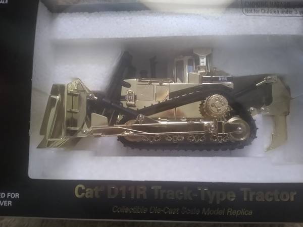 Norscott Cat D11R Dozer 75th Anniversary, NIB 1