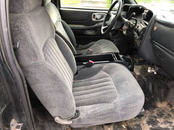 2002 Chevy S10 Ext Cab 4x4 ESPECIAL PARA MECÁNICOS ! - $950 (Norfolk)63621709208579122
