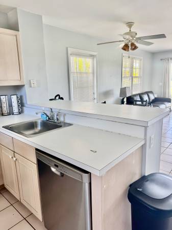 $5,000 / 2br - 900ft2 - !!Furnished 12 Month Rental at The Golf Course!! (Key West)63923416545666124