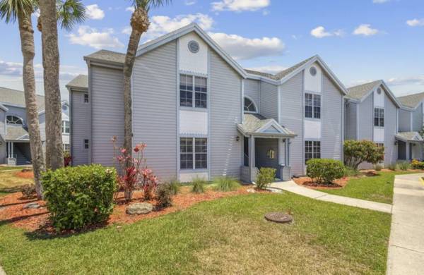 $2,100 / 2br - 1002ft2 - Alquiler de condominio amueblado completo frente al agua en Sunrise Landing (Cocoa)63846408995585120