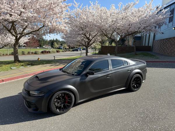 2020 dodge charger hellcat widebody - $65,000 (everett)63617332573443122