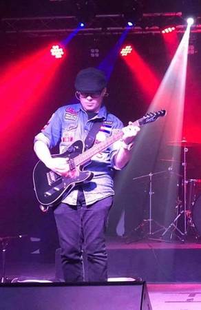 Multi-instrumentalist interested in FILL-IN gigs/shows64145643216899122