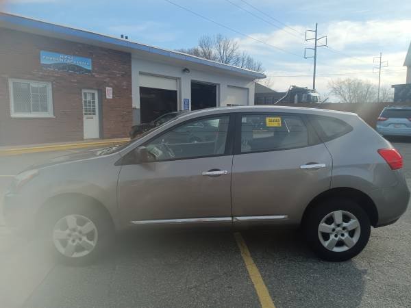 2014 NISSAN ROGUE S AWD - $11,995 (Revere, Massachusetts)63615771170435121