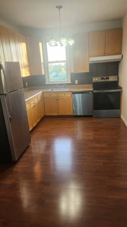 $2,950 / 2br - 1100ft2 - NEW APPLIANCES*DISHWASHER*SPACIOUS*SUNNY& BRIGHT*PET OK*CLOSE TO ALL** (NEW ROCHELLE)63816602638211122