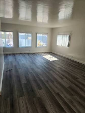 $1,700 / 3br - 10800ft2 - LARGE 3 Bedroom 2 Bathroom (Santee)63865702525569123