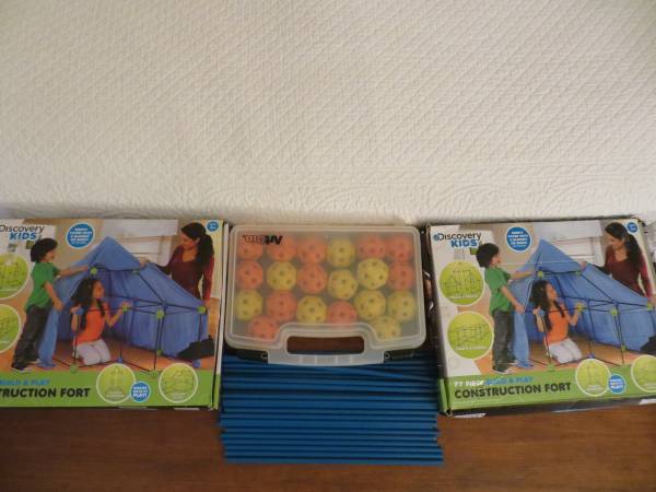 Discovery Kids Construction Fort, 77pc Build 3 sets included! 1