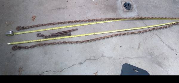 3/8" x 20 foot Chain w/hooks and Binder 1