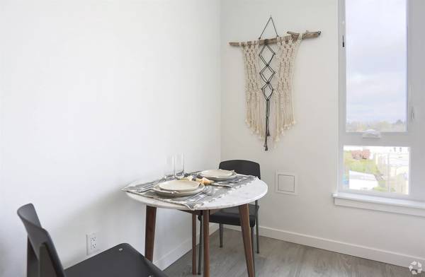 $1,250 / 473 pies² - ¡Experimenta lo mejor! Estudio en el punto más popular de Portland. (Portland)63820882401537121