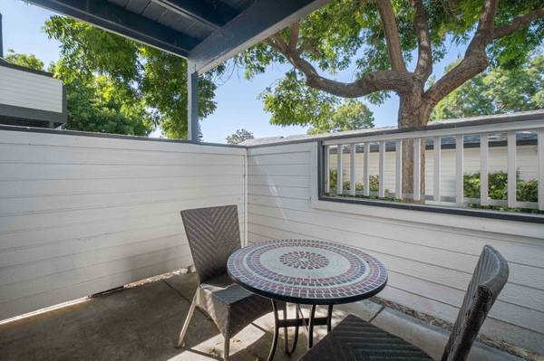 $3,373 / 2br - 1061ft2 - 1 month FREE! Soothing Spas, Quartz Countertops, 2 BD (san jose south)63880132480899121