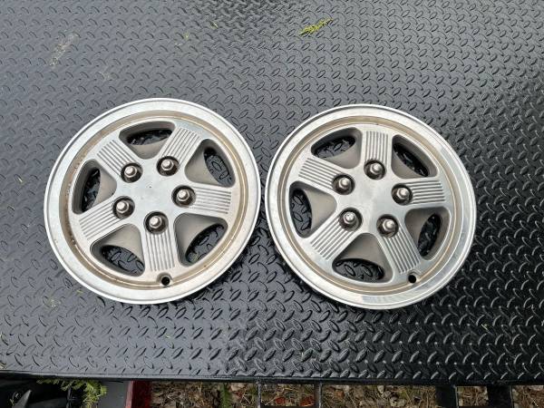 Hubcaps 1