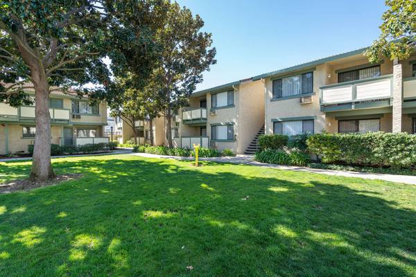 $2,705 / 1br - 647ft2 - Cozy 1BR at Pebble Creek (campbell)63836553813379124