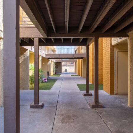 $950 / 2br - 938ft2 - Mountain Ridge Apartments63674947173251123