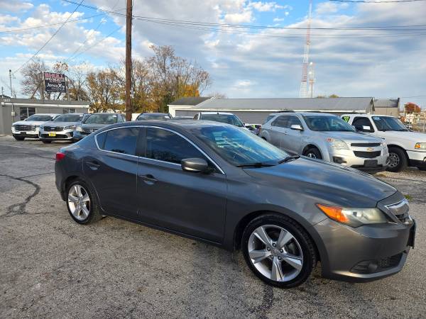 SHARP 2014 ACURA ILX WITH TECH PKG WITH ONLY 132K MILES 1