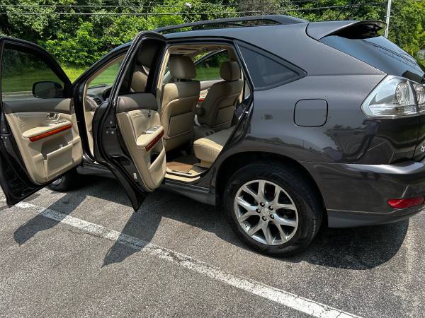 2009 Lexus RX 350 - $8,460 (Richmond)63625001422465123
