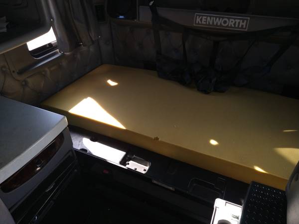 2013 KENWORTH T700 - $30,000 (st AUGUSTINE)63470245696899124