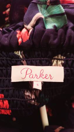 Talla 4, mono amplio con hombros descubiertos y estampado floral para mujer Parker - $50 (Upper West Side)63435960826115121