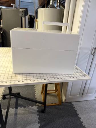 Ellageo baby lock embroidery and sewing machine 1