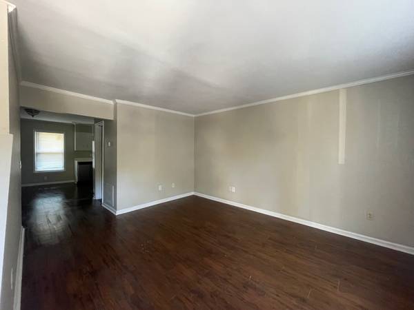 $950 / 2br - 1056ft2 - Sharp 2 Bedroom Townhome on Beech Street (209 Beech St APT 22)63861960340353120