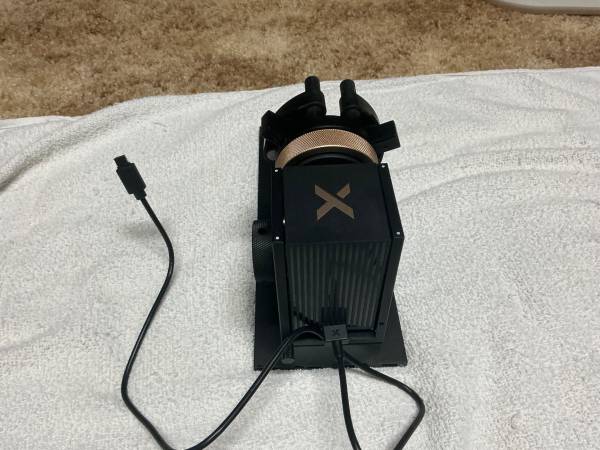 xTool RA3 Rotary Attachment Chuck Model Never Used 1