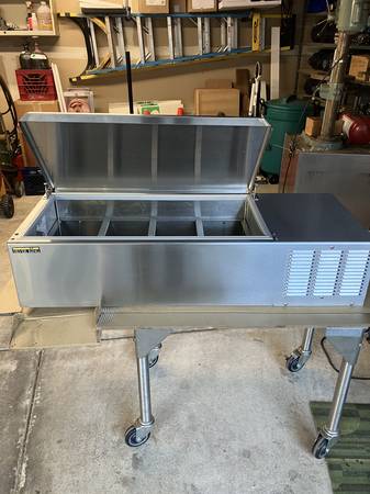 Silver King Toppings Bar 1