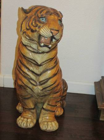 Vintage(1973) Hand Sculptured/Painted Italian Ceramic Tiger - (Hend.) - $600 (Collectibles - By Owner)62972942985603123