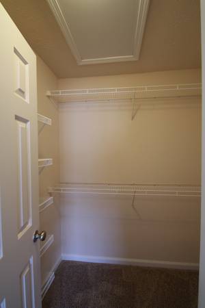 $1,595 / 1br - 758ft2 - Resort Style Living Year Round! 1BD Coming Available! (Loveland)63974326003330124