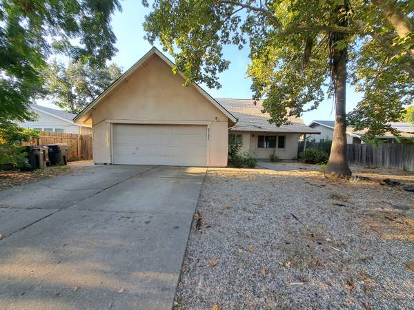 $3,995 / 6br - 2400ft2 - *START NOW, up to 6 rooms, for 12+ months option to renew* (Davis, downtown)63844737036547120
