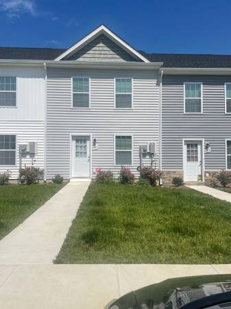 $700 / 1br - Habitación principal en alquiler (Kearneysville)63953078018819124