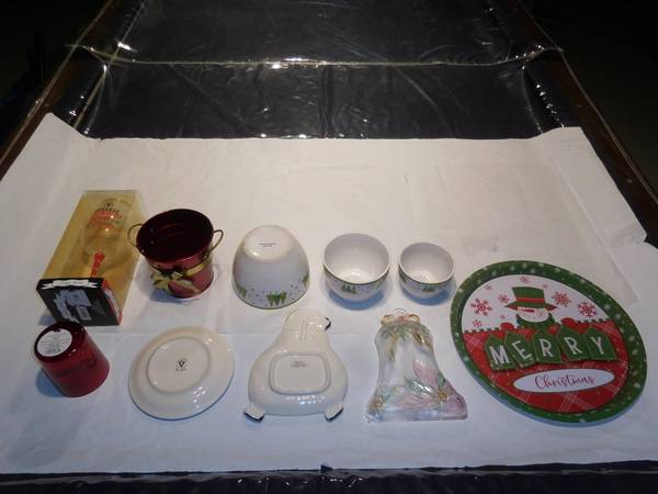 Holiday Design Items: Candy Dishes, Glasses (2), Planter, Tray - $15 (Bothell)63470798531457121