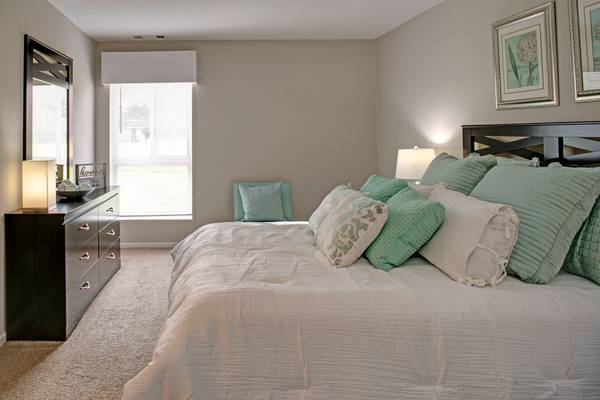 $1,259 / 1br - 870ft2 - 🌞Specials!! OAKCREST TOWERS!! Call Marquita (Forestville)63895920795138124