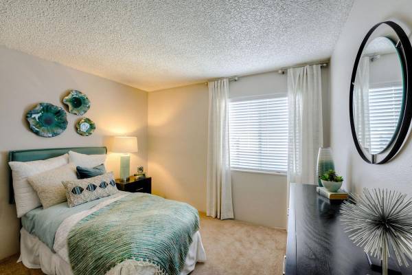$1,130 / 2br - 805ft2 - Upgraded One and Two-Bedroom Apartments Available, Playground (Vista Grande)63686653558017123